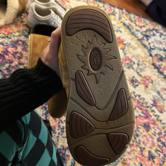 Uggs - Picture 3 of 5